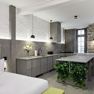 David Hotel